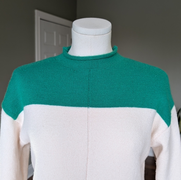 Soft Cashmere Blend Women's Sweater Colorblock Mock Neck Green Cream Knit Size S - Picture 5 of 16
